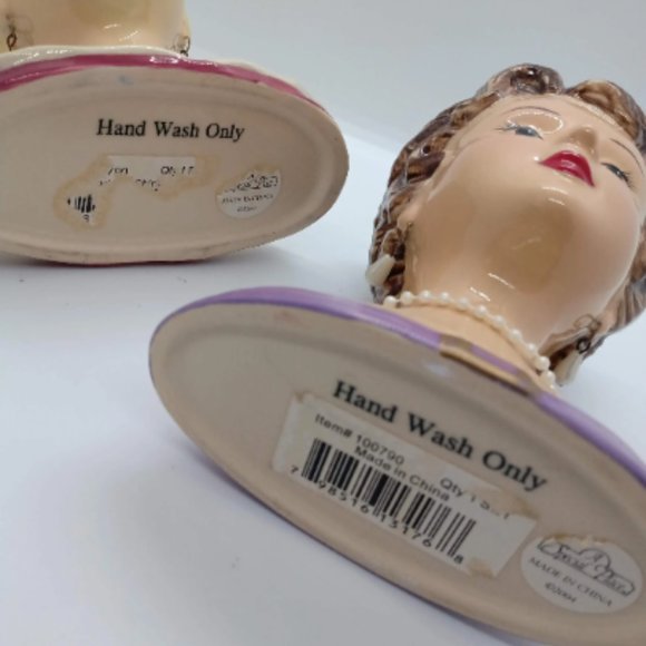 Vintage set of 2 Lady head Vase collectibles - Picture 6 of 7